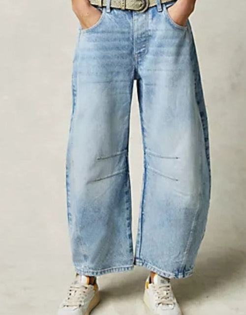 Load image into Gallery viewer, Wide Leg Jeans with Pockets

