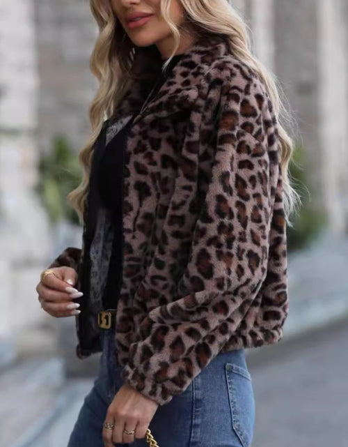 Load image into Gallery viewer, Leopard Collared Neck Zip Up Jacket
