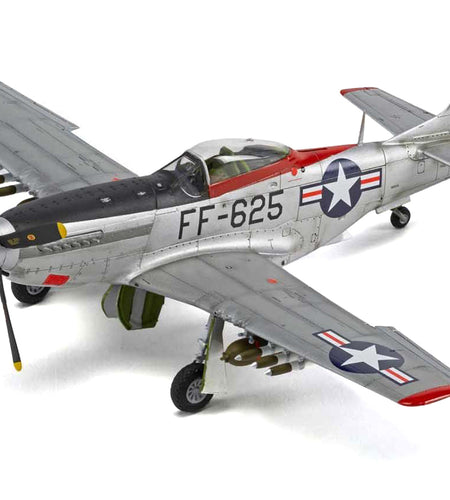 Level 2 Model Kit North American F-51D Mustang Fighter Aircraft with 3 Scheme Options 1/48 Plastic Model Kit by Airfix