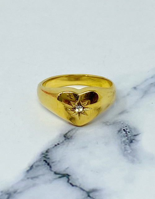 Load image into Gallery viewer, Sunburst Heart Signet Ring by Ellisonyoung.com
