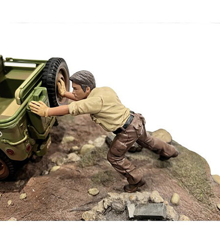 "4X4 Mechanic" Figure 5 for 1/18 Scale Models by American Diorama