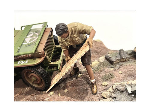 Load image into Gallery viewer, "4X4 Mechanic" Figure 8 with Board Accessory for 1/18 Scale Models by American Diorama
