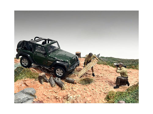 Load image into Gallery viewer, "4X4 Mechanics" 2 Piece Diecast Figure Set 4 for 1/43 Scale Models by American Diorama

