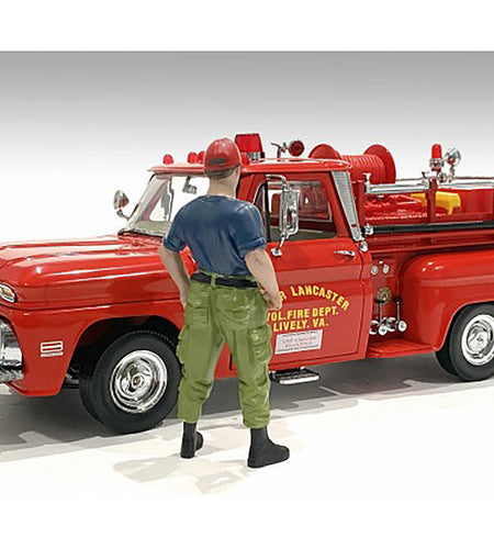 "Firefighters" Off Duty Figure for 1/24 Scale Models by American Diorama
