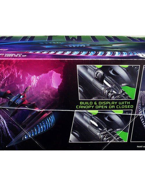 Load image into Gallery viewer, Skill 2 Model Kit Batwing "Batman Forever" (1995) Movie 1/32 Scale Model by AMT
