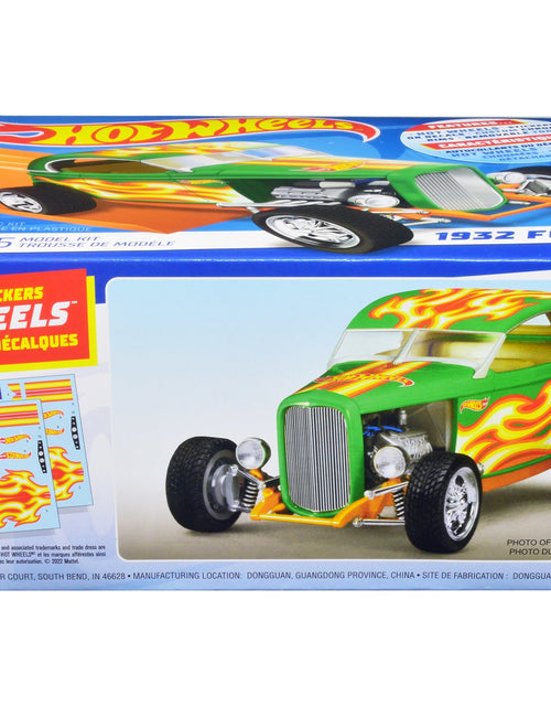 Load image into Gallery viewer, Skill 2 Model Kit 1932 Ford Phantom Vicky "Hot Wheels" 1/25 Scale Model by AMT
