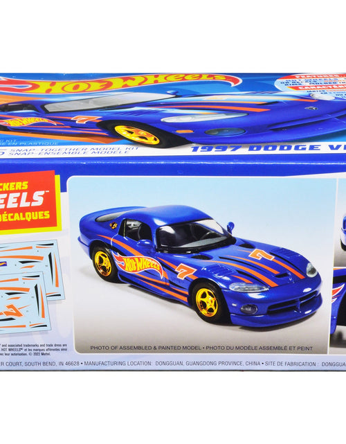 Load image into Gallery viewer, Skill 1 Snap Model Kit 1997 Dodge Viper GTS "Hot Wheels" 1/25 Scale Model by AMT
