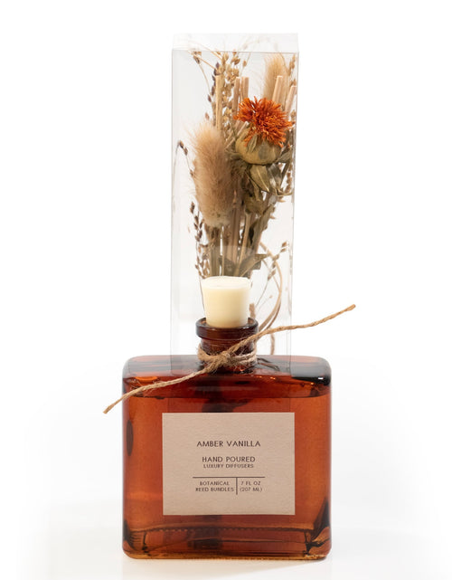 Load image into Gallery viewer, Amber Vanilla Bouquet Reed Bundle Fragrance Diffuser by Andaluca Home
