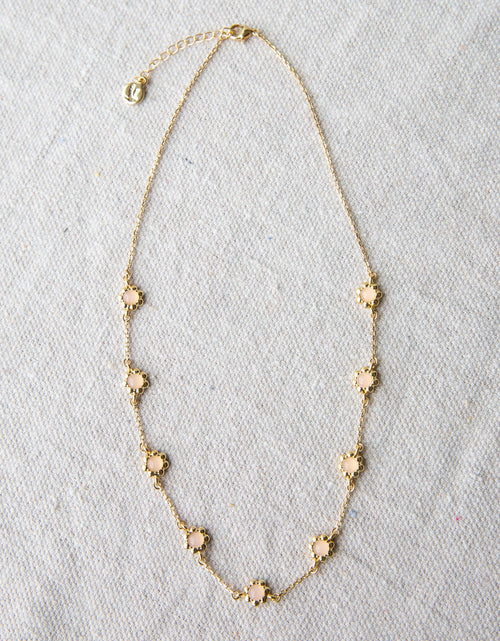Load image into Gallery viewer, Mini Flower Necklace
