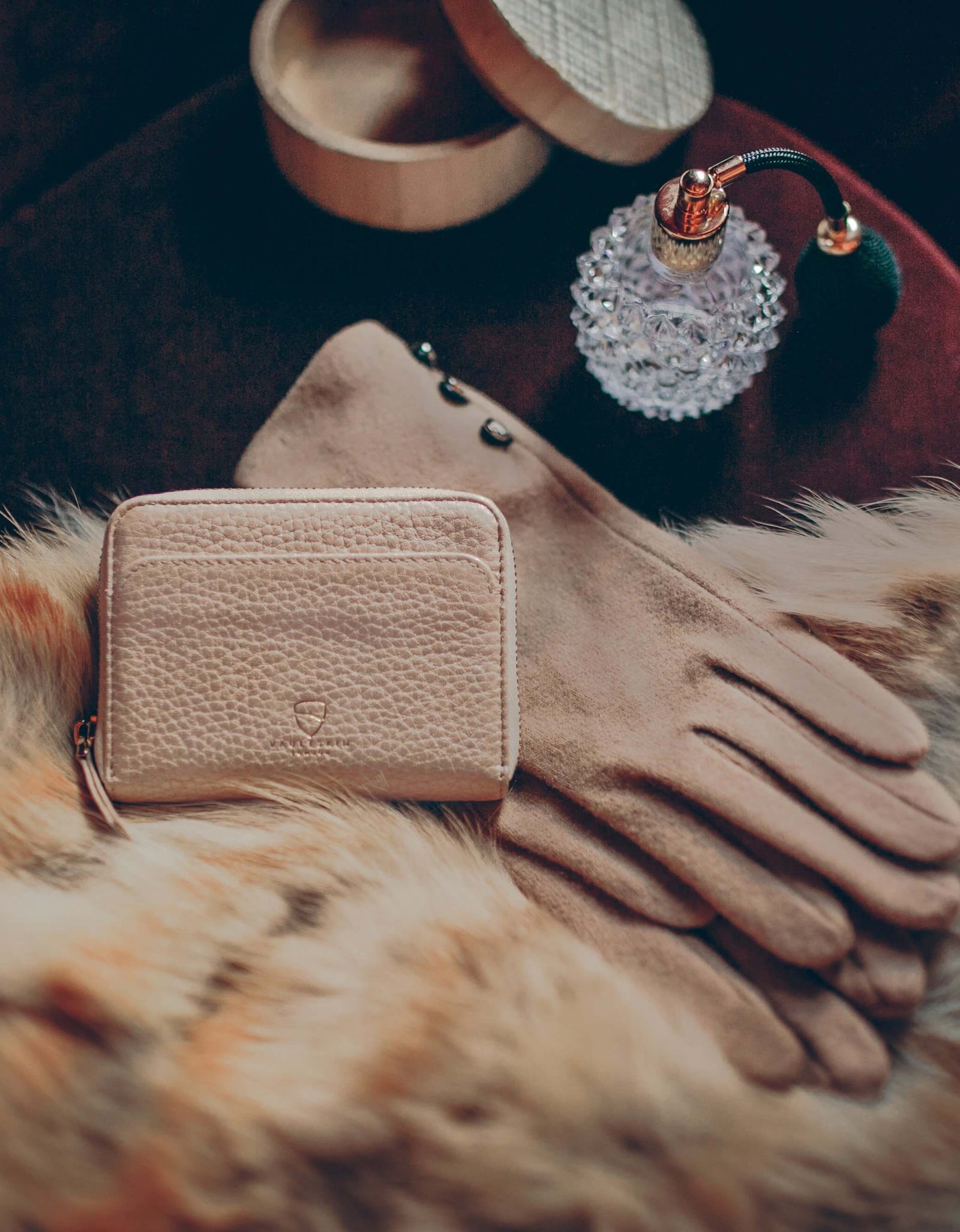 BELGRAVIA Zipper Wallet by Vaultskin