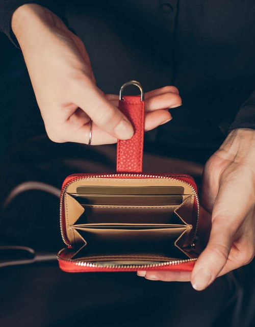 Load image into Gallery viewer, BELGRAVIA Zipper Wallet by Vaultskin
