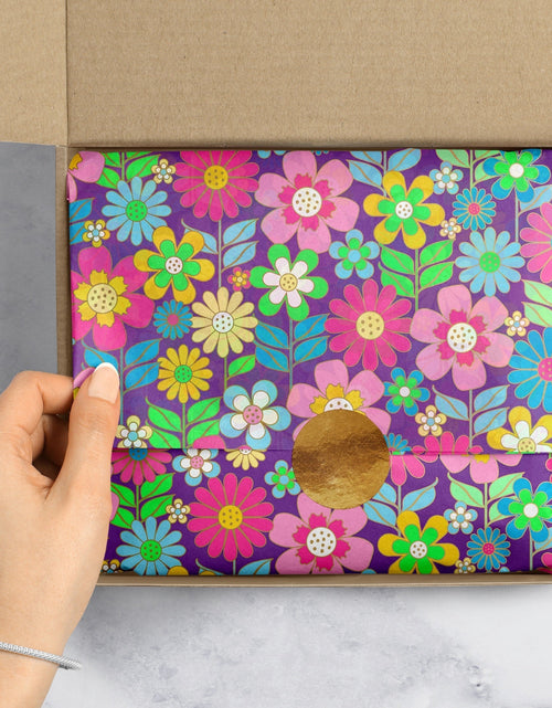 Load image into Gallery viewer, Dazzling Daisies Floral Gift Tissue Paper by Present Paper
