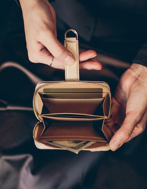 Load image into Gallery viewer, BELGRAVIA Zipper Wallet by Vaultskin
