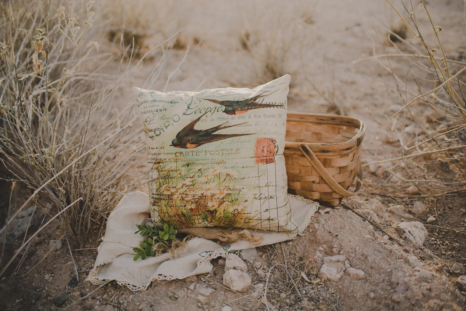 Birds | Pillow Cover | Bird Nest | Pillow | Farmhouse Decor | Home Decor | Throw Pillow | Gift for her | Cute Home Decor | Country Decor by UniikPillows