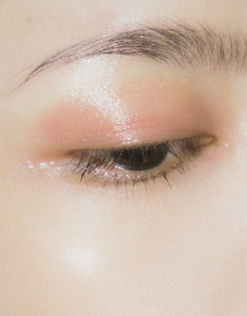 Load image into Gallery viewer, No. 8 REAWAKEN - 24k Gold Illuminating Eye Elixir by Botanicary Skincare

