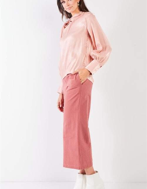 Load image into Gallery viewer, Dusty Rose Pink Cotton Pinstripe Gaucho Pants
