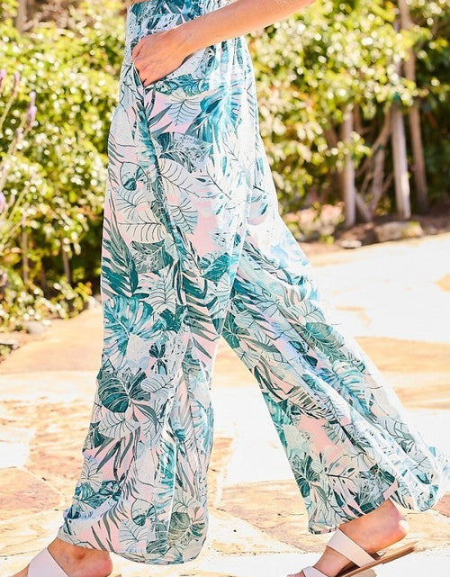 Load image into Gallery viewer, Back Elastic Waist Band Side Pockets Pleat Side Open Slit Tropical Print Pants
