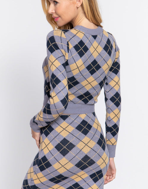 Load image into Gallery viewer, Argyle Jacquard Crop Sweater

