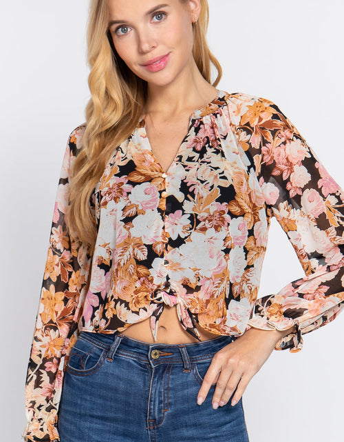 Load image into Gallery viewer, Front Tie Detail Print Woven Blouse
