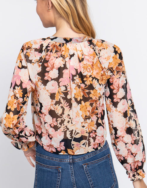 Load image into Gallery viewer, Front Tie Detail Print Woven Blouse
