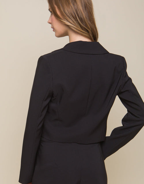 Load image into Gallery viewer, Button Crop Blazer
