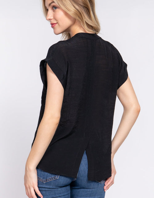 Load image into Gallery viewer, Dolman Slv Button Down Woven Top
