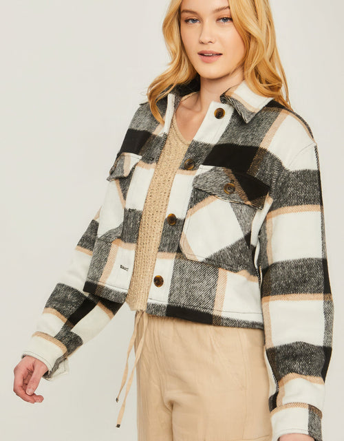Load image into Gallery viewer, Yarn Dyed Plaid Button Up Jacket
