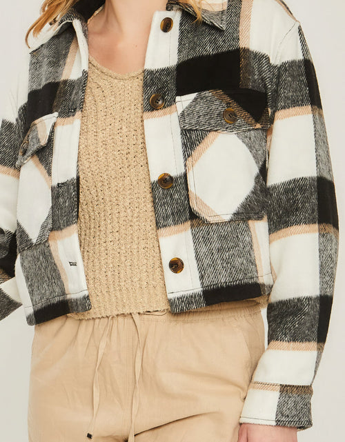 Load image into Gallery viewer, Yarn Dyed Plaid Button Up Jacket
