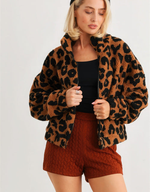 Load image into Gallery viewer, Leopard Teddy Zip-up Two Pocket Jacket
