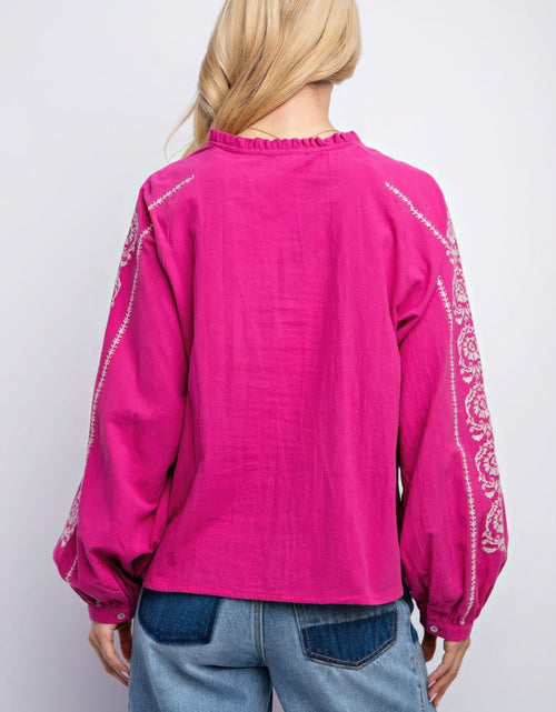 Load image into Gallery viewer, Linen Gauze Embroidered Top
