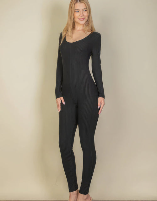 Load image into Gallery viewer, Ribbed Scoop Neck Long Sleeve Jumpsuit
