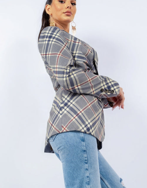 Load image into Gallery viewer, Oversized Blazer With Belt

