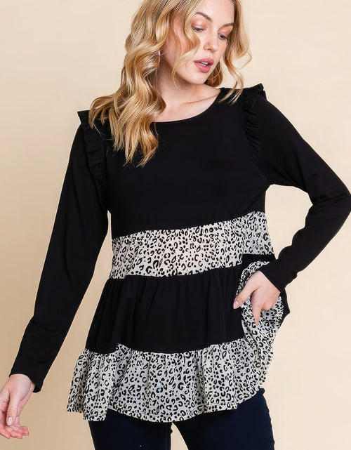 Load image into Gallery viewer, Solid Tiered Fashion Top
