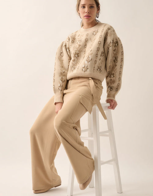 Load image into Gallery viewer, Floral Round Neck Long Sleeve Relax Fit Sweater
