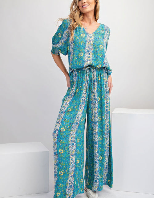 Load image into Gallery viewer, Floral Print Gauze Palazzo Pants
