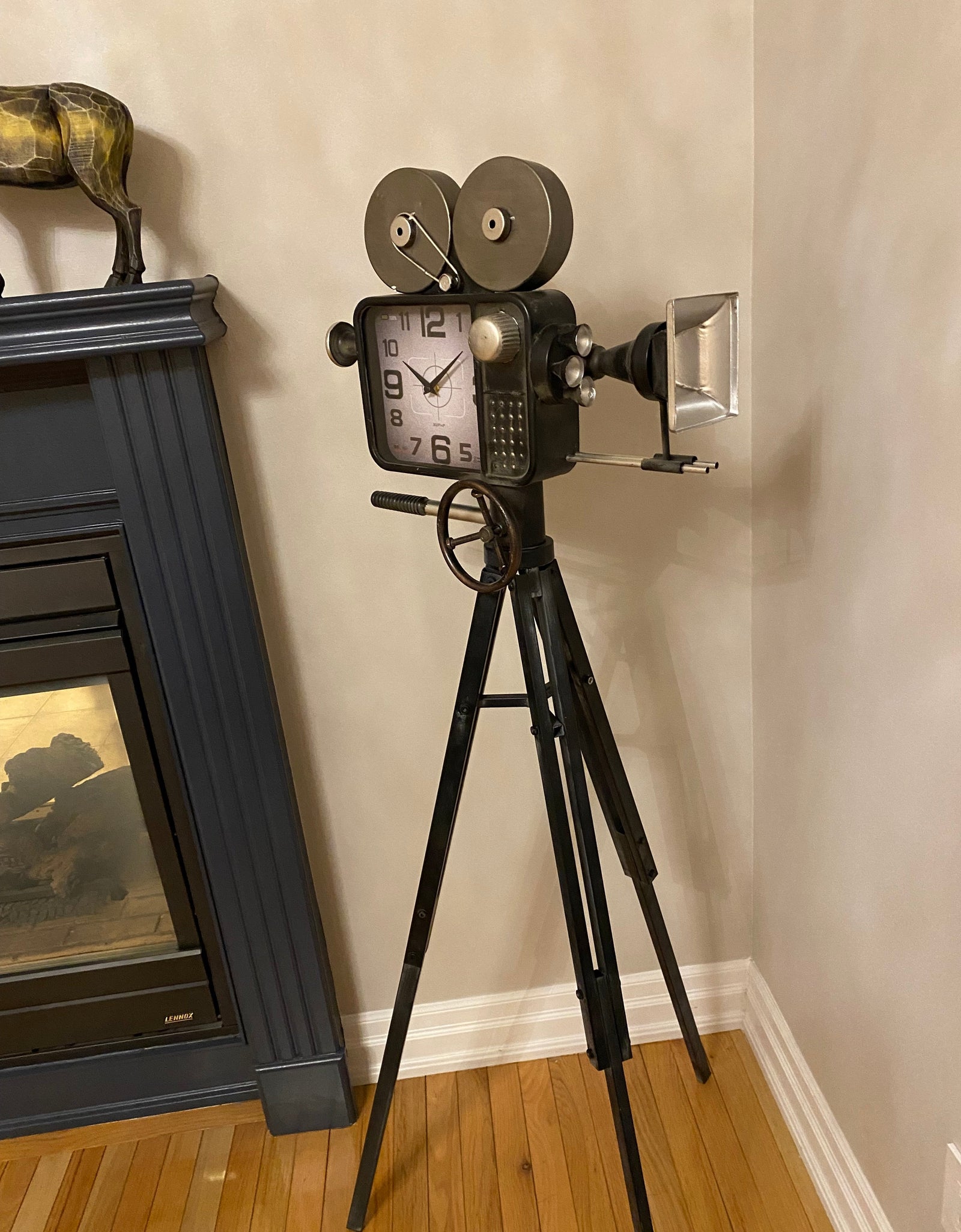 Vintage Movie Camera Miniature Ornamental Novelty Collectors Clock by Peterson Housewares & Artwares