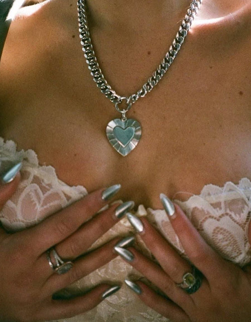Load image into Gallery viewer, CURB CHAIN &amp; HEART PENDANT NECKLACE by eklexic jewelry
