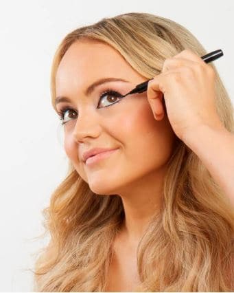 Load image into Gallery viewer, NuMe SZNS Felt Tip Eyeliner by NuMe
