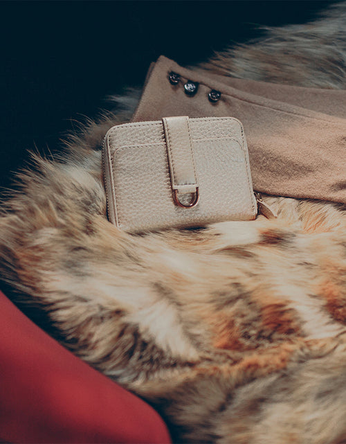 Load image into Gallery viewer, BELGRAVIA Zipper Wallet by Vaultskin
