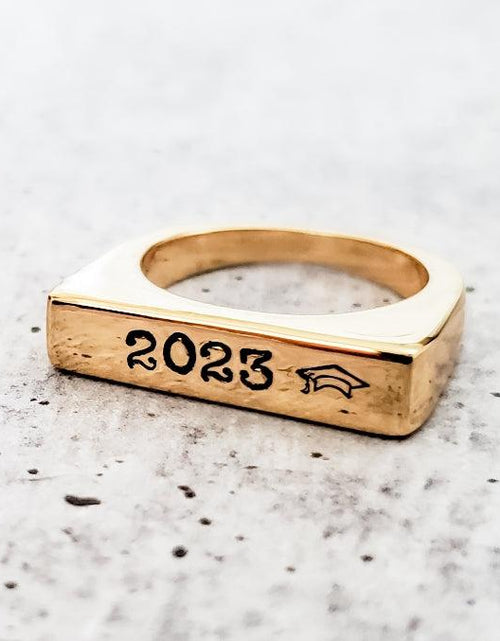 Load image into Gallery viewer, Class of 2024 Flat Top Gold Ring by Salt and Sparkle
