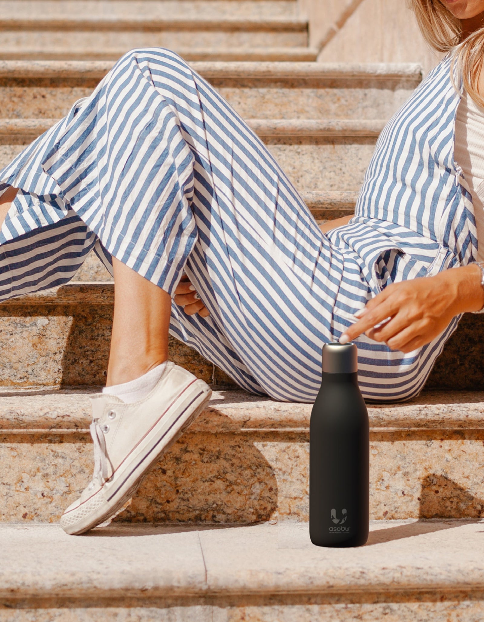Black Uv Light Hydro Bottle by ASOBU®