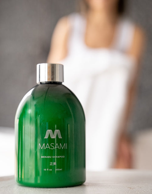 Load image into Gallery viewer, Mekabu Hydrating Shampoo by Masami
