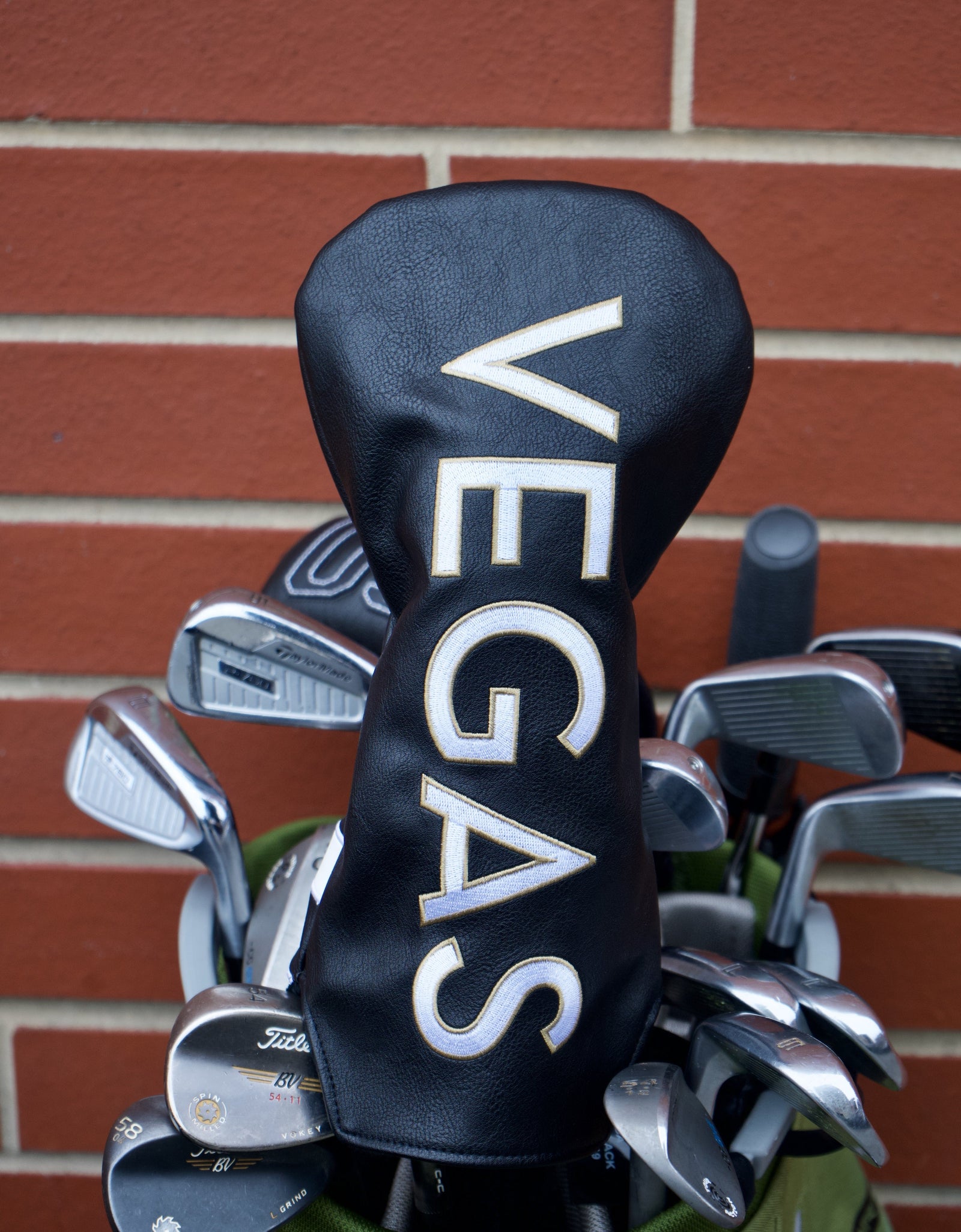 Vegas Club Cover by 1803 Golf