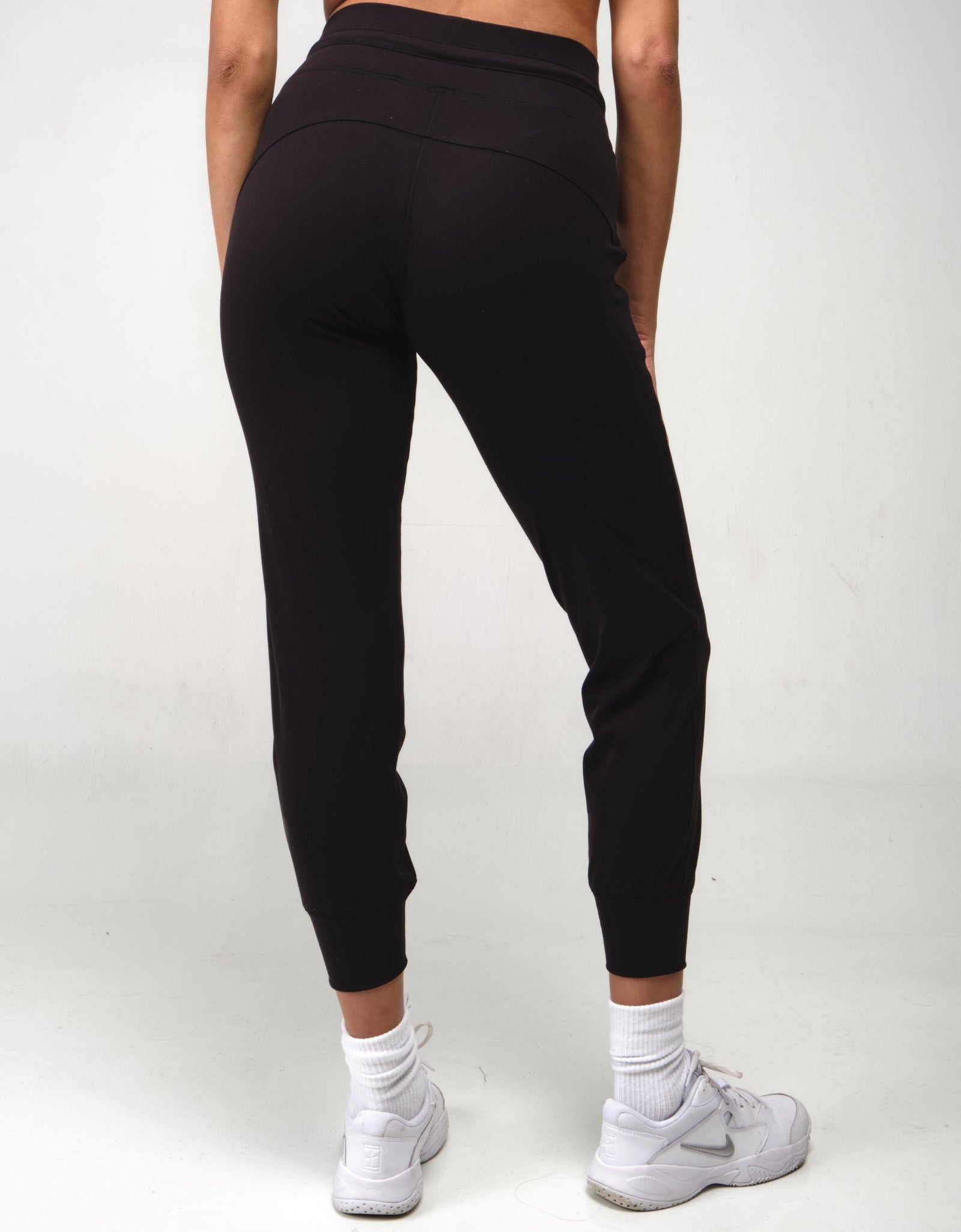 Essex Jogger by Seaav