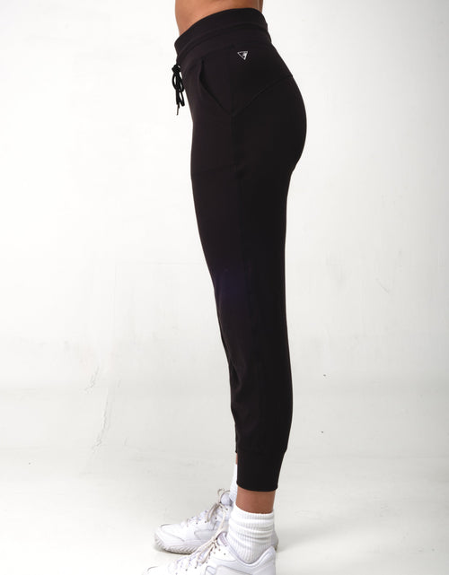Load image into Gallery viewer, Essex Jogger by Seaav
