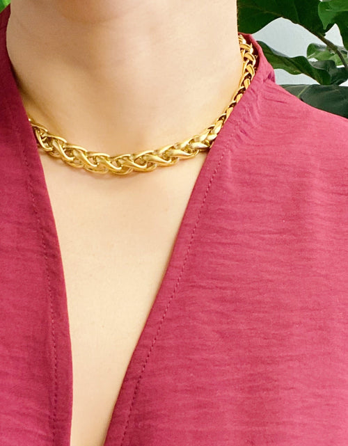 Load image into Gallery viewer, Bold And Edgy Chain Necklace by Ellisonyoung.com

