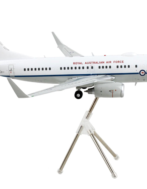 Load image into Gallery viewer, Boeing 737-700 Transport Aircraft "Royal Australian Air Force - A36-001" White and Gray "Gemini 200" Series 1/200 Diecast Model Airplane by GeminiJets
