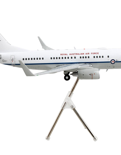 Load image into Gallery viewer, Boeing 737-700 Transport Aircraft "Royal Australian Air Force 100th Anniversary - A36-001" White and Gray "Gemini 200" Series 1/200 Diecast Model Airplane by GeminiJets

