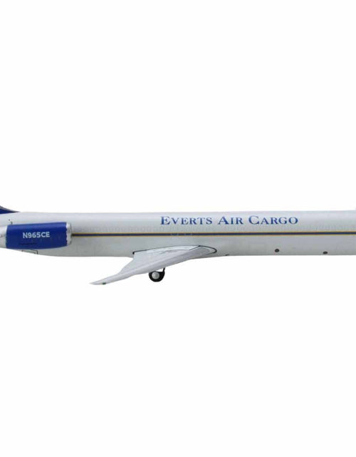 Load image into Gallery viewer, McDonnell Douglas MD-83 Commercial Aircraft "Everts Air Cargo" (N965CE) White with Blue Tail 1/400 Diecast Model Airplane by GeminiJets
