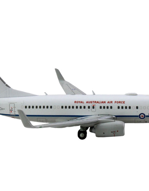 Load image into Gallery viewer, Boeing 737-700 Aircraft "Royal Australian Air Force" (A36-001) White with Blue Stripes "Gemini Macs" Series 1/400 Diecast Model Airplane by GeminiJets
